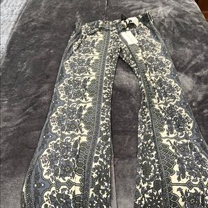 Planet Blue Navy and Cream Floral Janis bells Chantilly